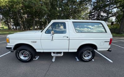 Photo of a 1990 Ford Bronco XLT for sale