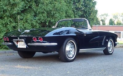 Photo of a 1962 Chevrolet Corvette 327, 4BBL, 4 SPD, Convertible for sale