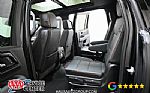 2025 Yukon XL Thumbnail 19