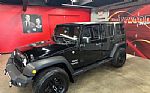 2017 Wrangler Unlimited Thumbnail 30