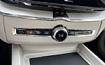 2026 XC60 Thumbnail 33