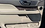 2022 Navigator Thumbnail 16