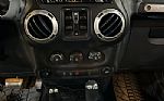 2013 Wrangler Thumbnail 35