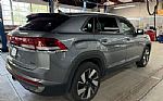 2024 Atlas Cross Sport Thumbnail 3