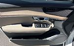 2026 XC90 Thumbnail 17