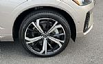2025 XC60 Plug-In Hybrid Thumbnail 11