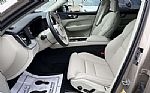 2025 XC60 Plug-In Hybrid Thumbnail 16