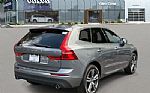 2021 XC60 Thumbnail 3