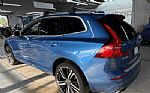 2019 XC60 Thumbnail 1