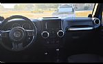 2014 Wrangler Unlimited Sahara Thumbnail 7