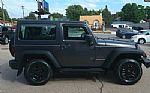 2016 Wrangler Thumbnail 2