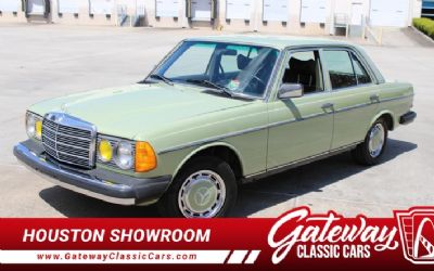 1977 Mercedes-Benz 240D 