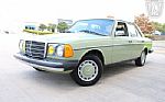 1977 240D Thumbnail 13