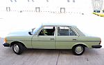 1977 240D Thumbnail 21