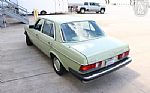 1977 240D Thumbnail 23