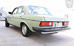 1977 240D Thumbnail 25