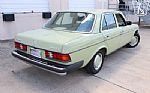 1977 240D Thumbnail 29
