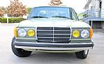 1977 240D Thumbnail 36