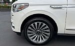 2019 Navigator Thumbnail 5