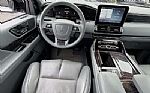 2019 Navigator Thumbnail 16