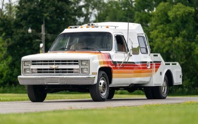 1988 Chevrolet R/V 3500 Series 4X2 2DR Regular Cab