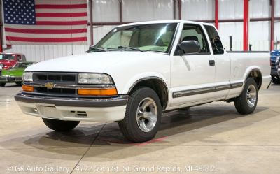 Photo of a 2001 Chevrolet S-10 LS for sale