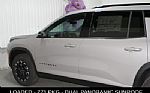 2027 Traverse Thumbnail 32