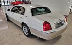 2005 Town Car Signature Limited Thumbnail 28
