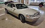 2005 Town Car Signature Limited Thumbnail 42