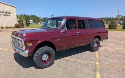 Photo of a 1972 Chevrolet Suburban Resto-Mod for sale