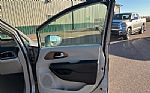 2017 Pacifica Thumbnail 29