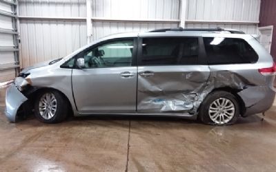 2014 Toyota Sienna XLE