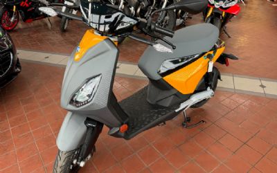 2022 Piaggio 1 Active Electric 