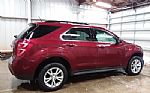 2016 Equinox Thumbnail 3