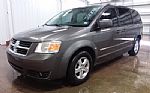 2010 GRAND CARAVAN Thumbnail 4