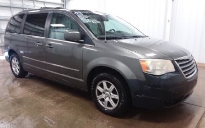 2010 Chrysler Town & Country Touring Plus