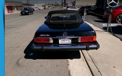 Photo of a 1984 Mercedes-Benz 380 Series 380SL for sale