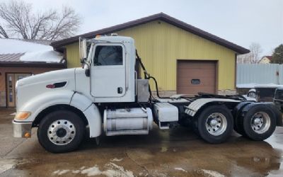 2009 Peterbilt 384 