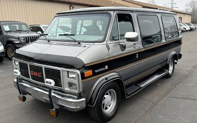 Photo of a 1991 GMC Vandura G2500 Van for sale