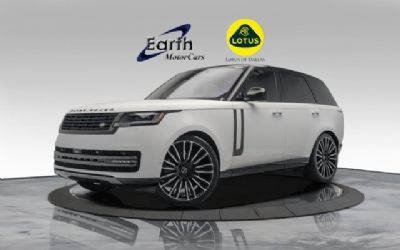 2023 Land Rover Range Rover SE Tech Pack Custom 24-Inch Wheels Black Contrast ROO