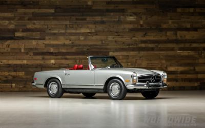 Photo of a 1969 Mercedes-Benz 280SL Roadster for sale
